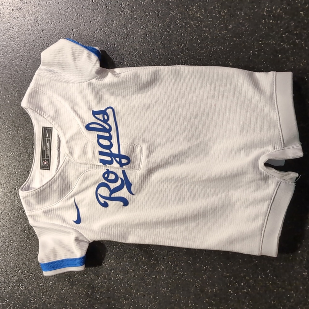 Royals baseball shorties 0-3 months